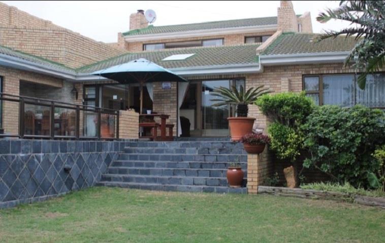 4 Bedroom Property for Sale in Bluewater Bay Eastern Cape